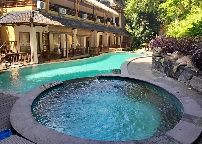 Kubuku Hotel 3*